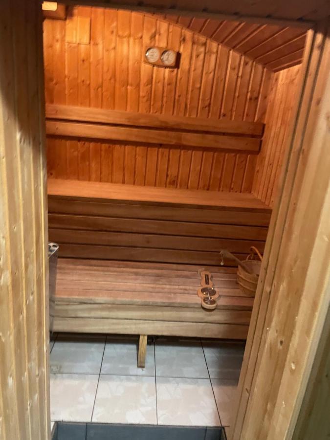 Centrum Wellness Hostel Дебрецен Экстерьер фото