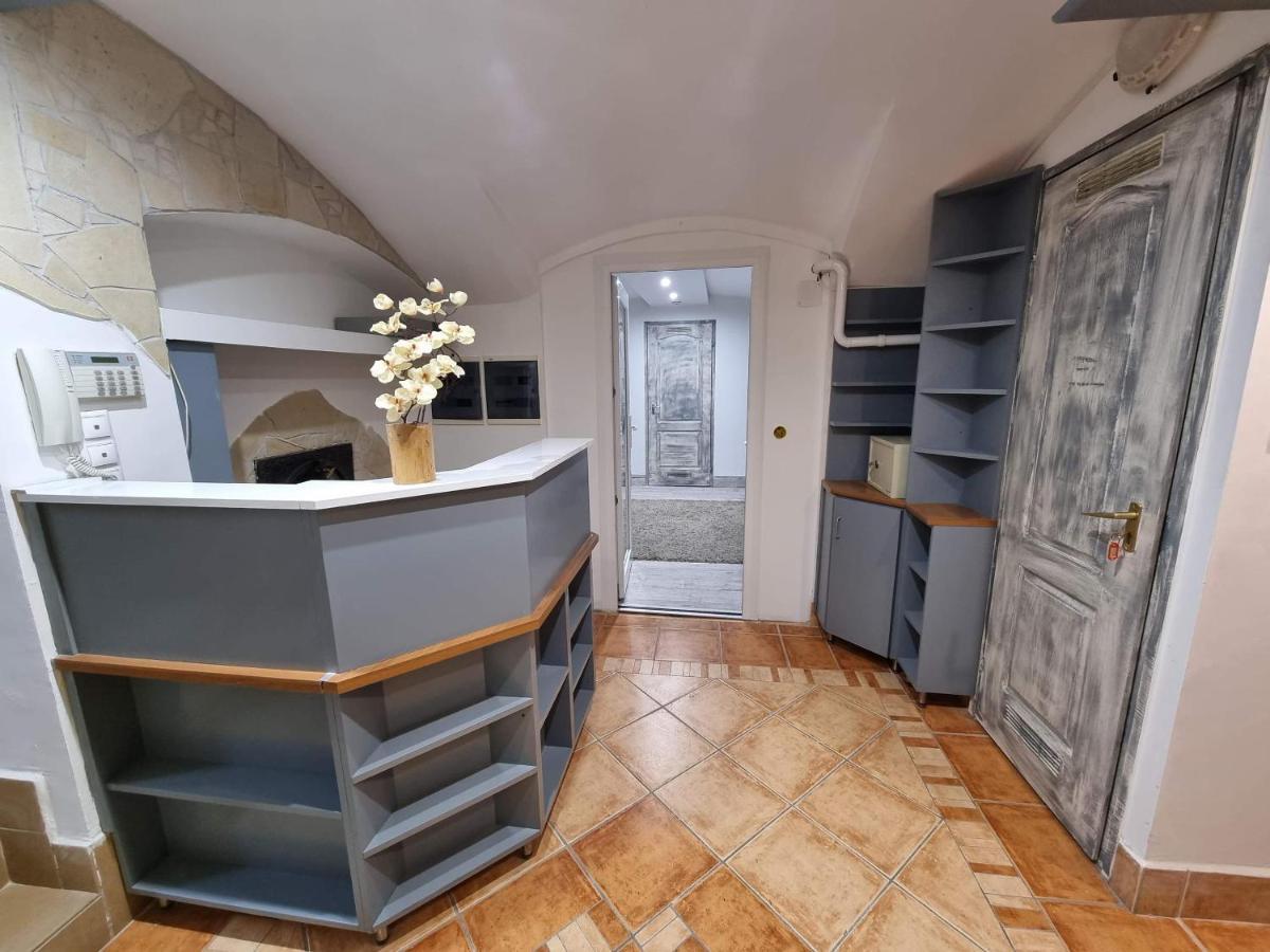 Centrum Wellness Hostel Дебрецен Экстерьер фото