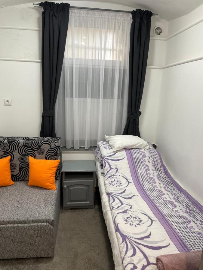 Centrum Wellness Hostel Дебрецен Экстерьер фото