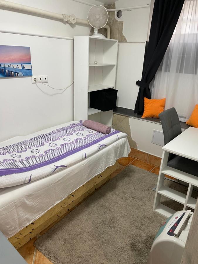Centrum Wellness Hostel Дебрецен Экстерьер фото